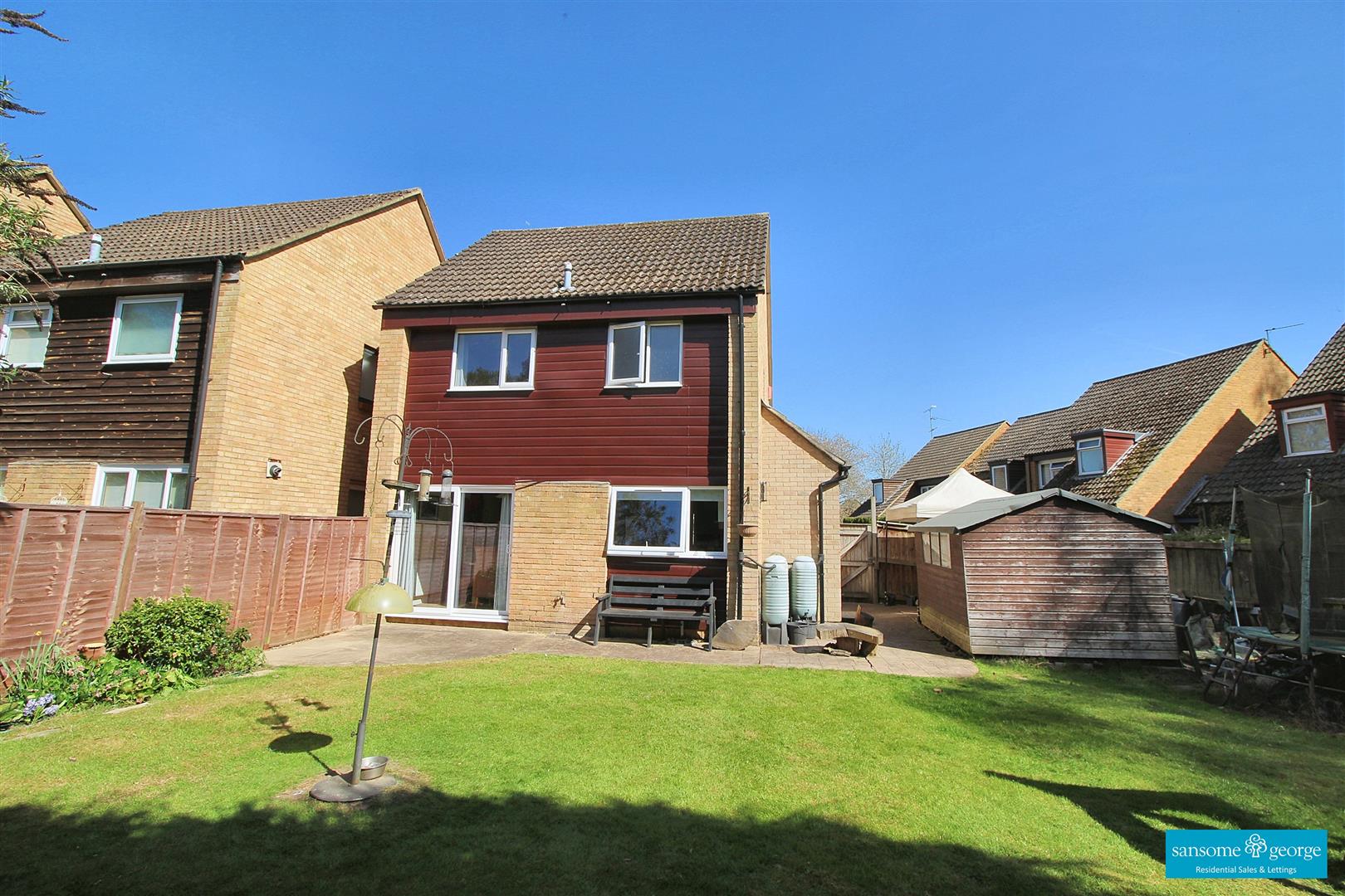 Sandhills Way, Calcot
